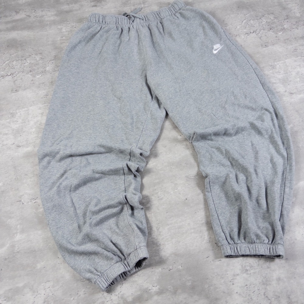 modern nike sweatpants baggy embroidered logo mens medium